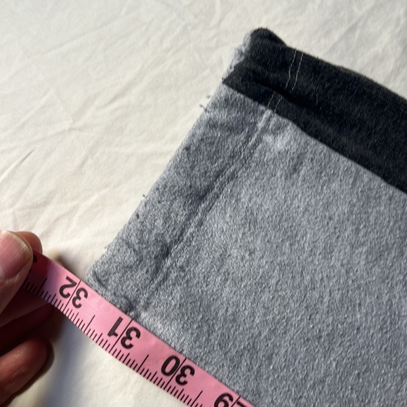 Soul cycle grey sweatsuit crew neck with elastic ankle jogger - Picture 10 of 10